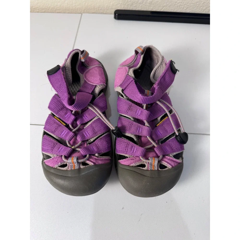 KEEN Newport H2 Sandals Kids Size 3 Purple Waterproof Hiking Gorpcore Minimalist